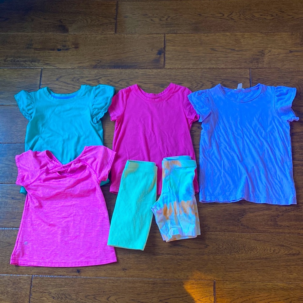 Bundle of girls clothes